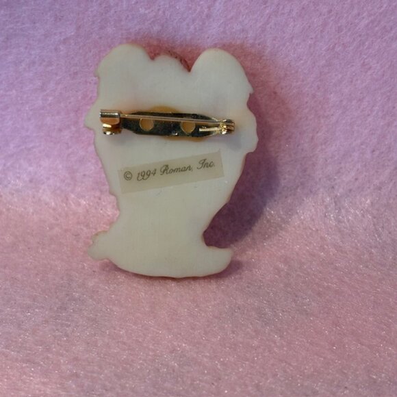 Vintage Roman Angel Praying Pin Brooch 1994 - Picture 2 of 2